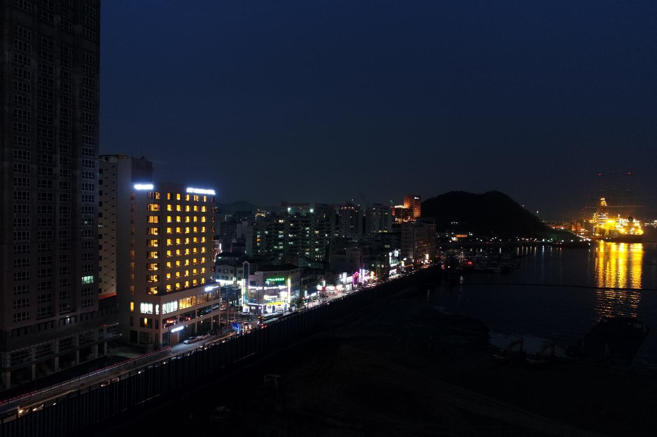 Geoje Artnouveau Suite Hotel מראה חיצוני תמונה