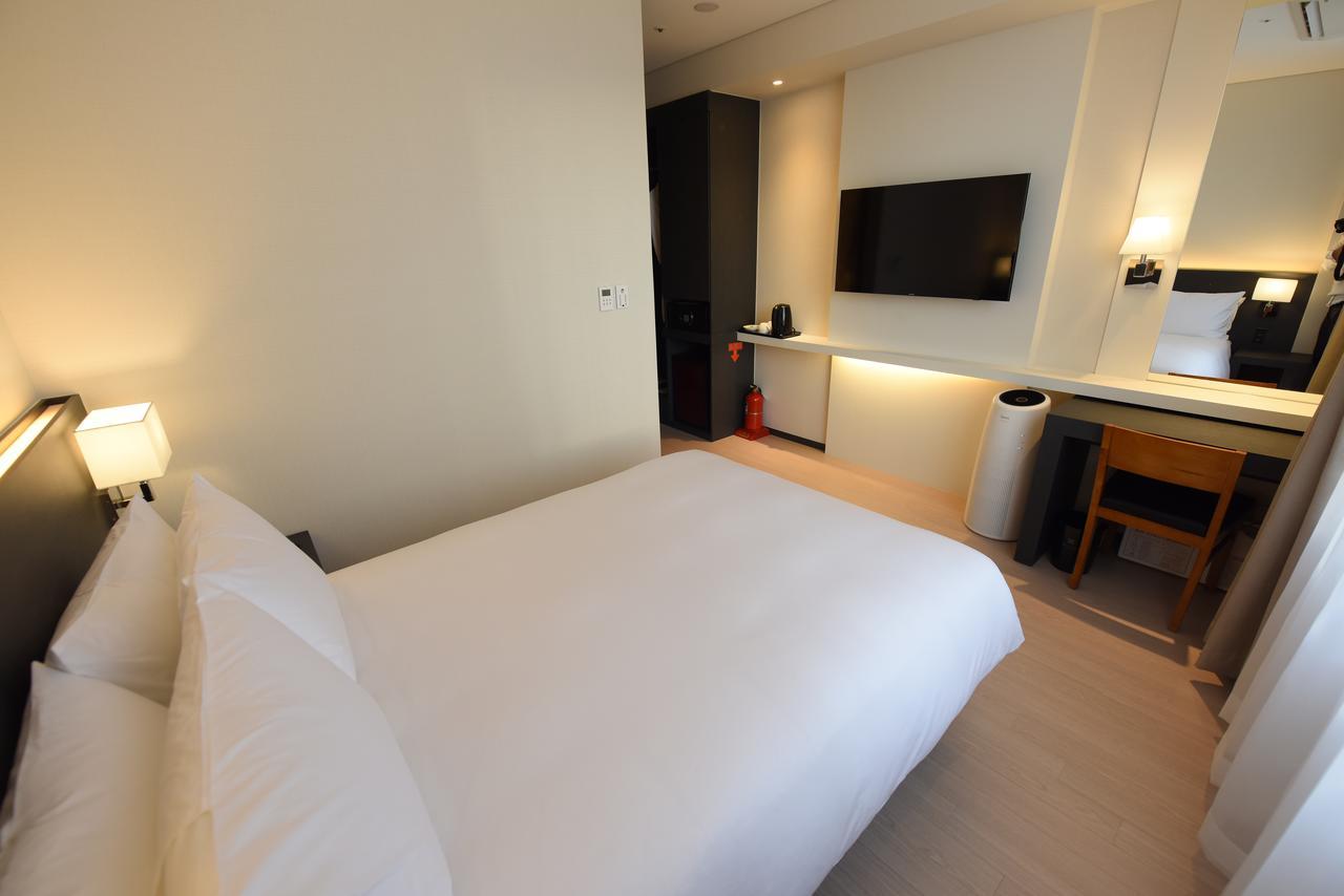 Geoje Artnouveau Suite Hotel מראה חיצוני תמונה