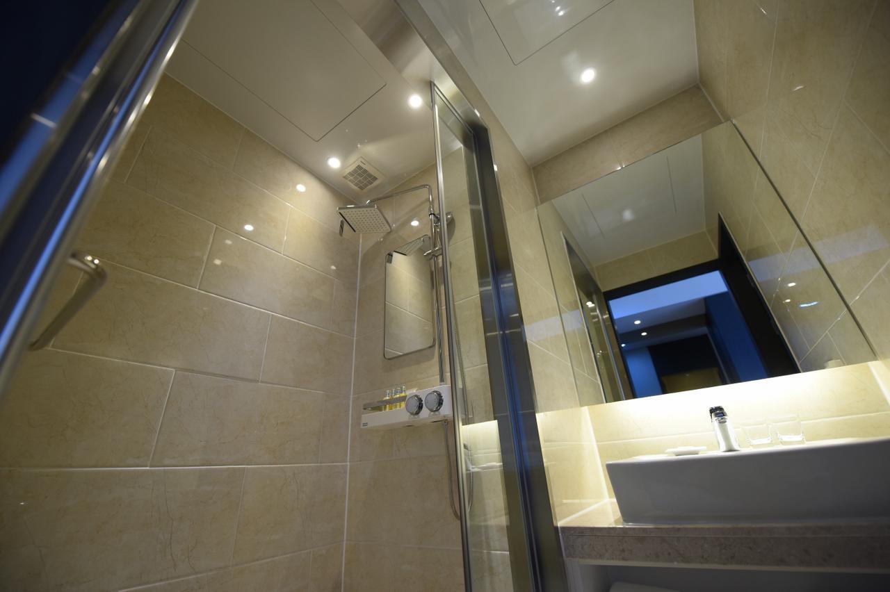 Geoje Artnouveau Suite Hotel מראה חיצוני תמונה