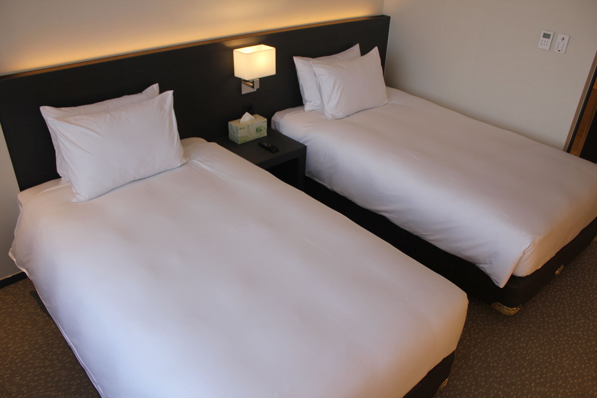 Geoje Artnouveau Suite Hotel מראה חיצוני תמונה