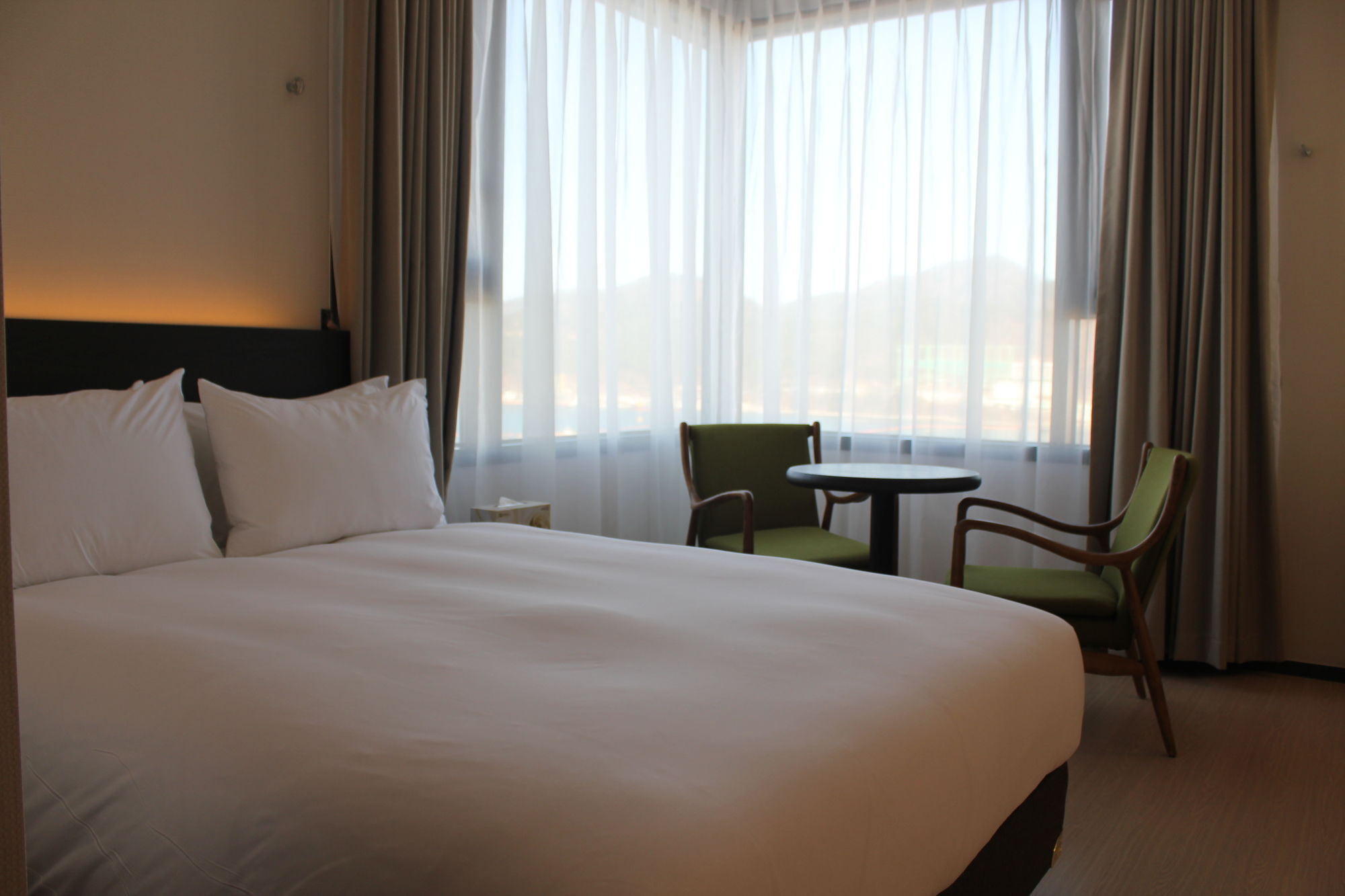 Geoje Artnouveau Suite Hotel מראה חיצוני תמונה